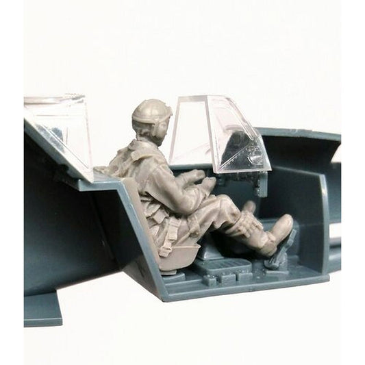 CMK Kits F48368 Bf 109G German Pilot seated 1/48