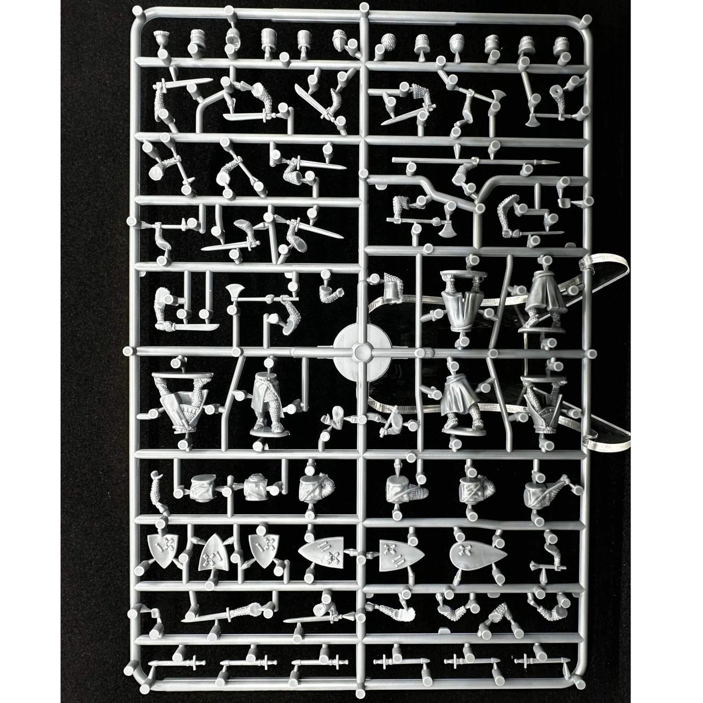 28mm Foot Knights (1150-1320) Single Sprue Wargames Atlantic