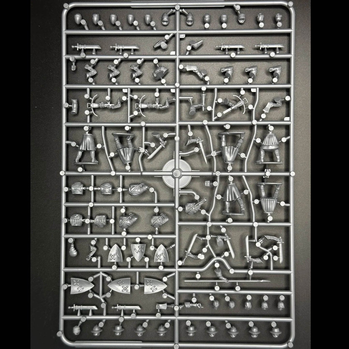 28mm Foot Serjeants (1100-1320) Single Sprue Wargames Atlantic