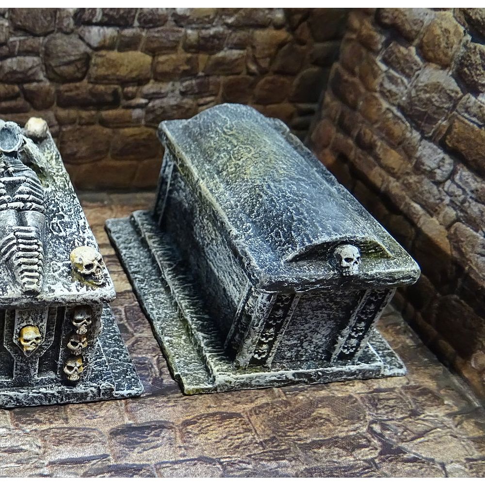 Ziterdes 6079232 28mm Resin Sarcophagus with skull and grave plate