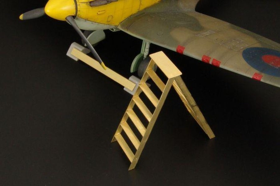 Brengun BRL48046 British wheel chock + ladder resin accessories for RAF 1/48